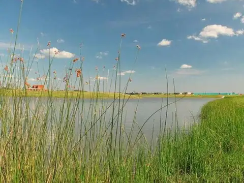 Terreno en Venta en Acacias Blancas, USD 35.000