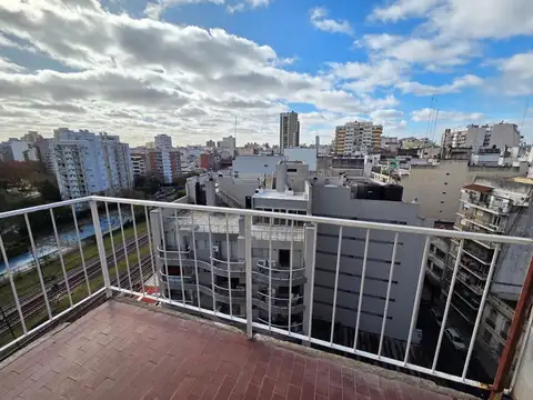 Venta depto 3 ambientes con balcón en Caballito