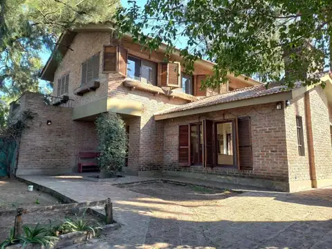 Casa impecable en Bella Vista apta crédito