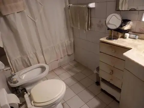 Casa impecable en Bella Vista apta crédito
