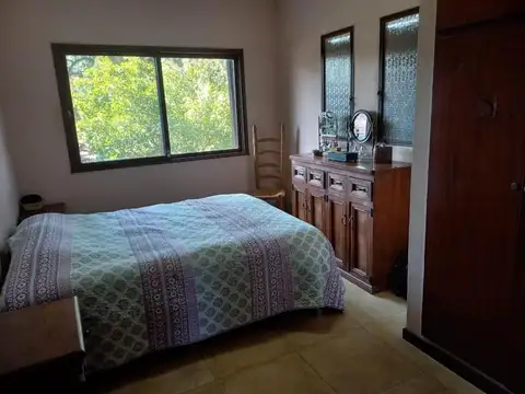Casa 7 ambientes con 4 baños