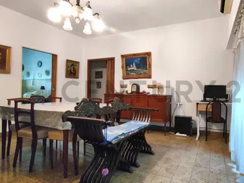 VENTA PH 3 AMBIENTES FRENTE CON BALCÓN, PATIO Y TERRAZA EN CIUDADELA SUR