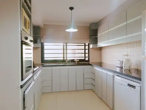 Casa en Venta en City Bell, USD 190.000