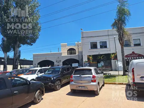 Oficina 6 ambientes con 1 baño