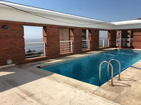 Departamento de 3 ambientes con cochera en ALQUILER en La Lucila