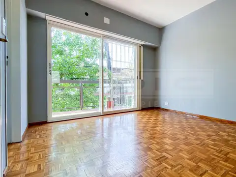 Hipolito Bouchard al 1500 Entre Avenida Maipú y Monteverde