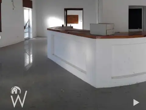 Vendo Importante esquina para usos multiples