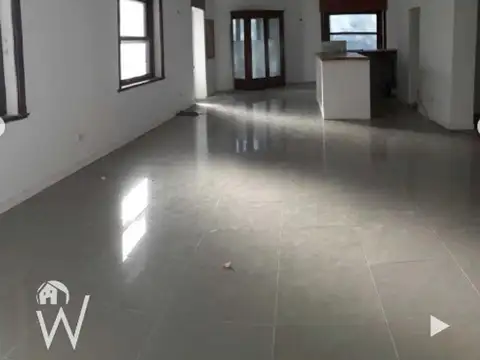 Vendo Importante esquina para usos multiples