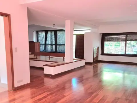 Casa en Alquiler de 5 dormitorios