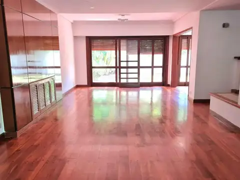 Casa en Alquiler en Martinez Vias / Libertador, USD 3.800