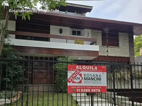 Casa 4 ambientes, play, cochera VIAS A LIBERTADOR !