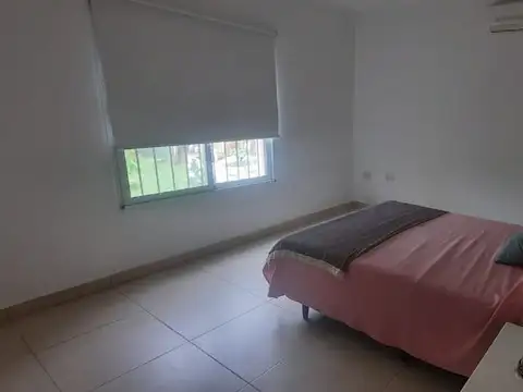 Las Tardes East 1400