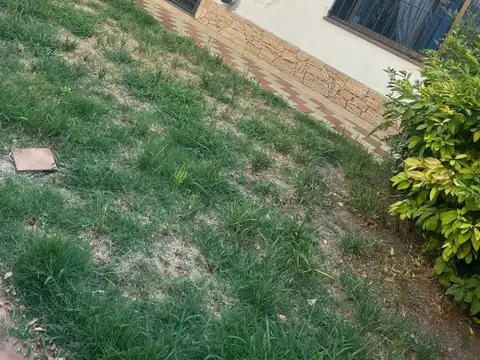 Depto Tipo Casa 4 ambientes con 2 baños