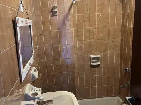 Depto Tipo Casa en Venta con 2 cocheras