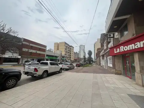 Avenida 79 200