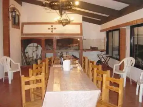 Venta Hermoso Chalet en Mar del Tuyu. A 50 mts del MAR  AP