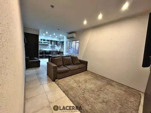 Depto Tipo Casa en Venta en Villa Ballester, USD 135.000