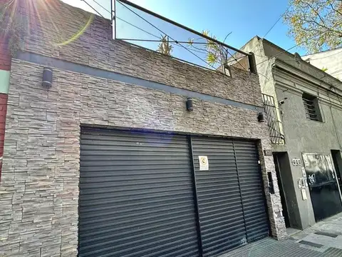 Depto Tipo Casa en Venta con 1 cocheras