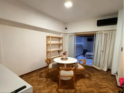 En Venta Depto 2 Amb Refaccionado con 2 Patios en Recoleta