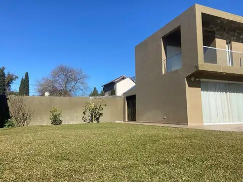 Club Universitario Buenos Aires 2700