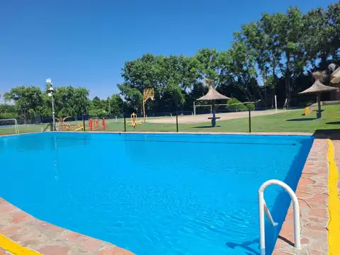 COUNTRY RODA Las Azucenas al 2800