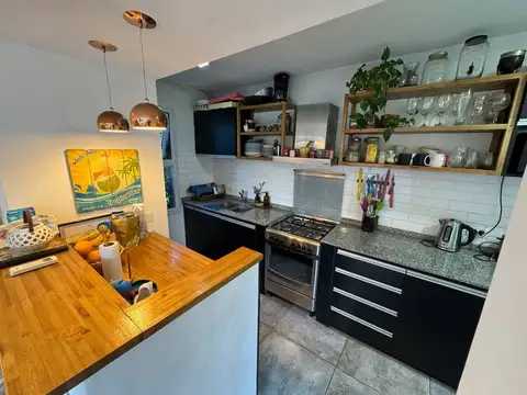 MODERNA CASA EN VENTA - ACANTILADOS