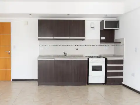 Venta Departamento 2 Ambientes Semipiso en Moron Sur (4° C)