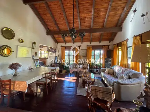 Casa 6 ambientes con 3 baños