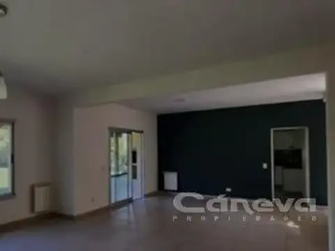Casa 6 ambientes con 4 baños