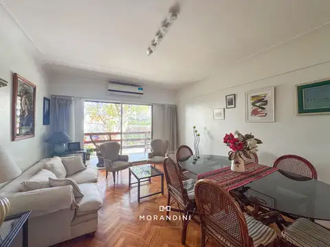 Departamento Tres ambientes con dependencia y cochera en Villa Urquiza