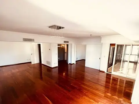 Departamento en Alquiler con 2 cocheras