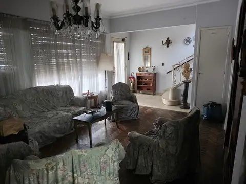 Casa en venta sobre Av 13 entre 62 y 63