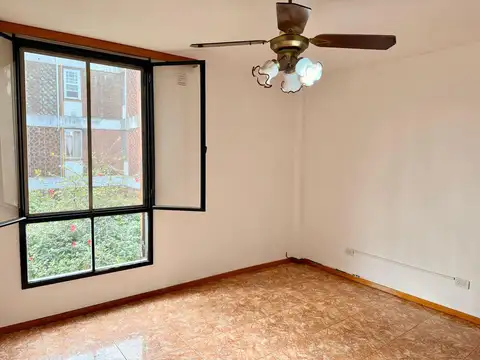 Departamento en Venta en Isidro Casanova, USD 44.900