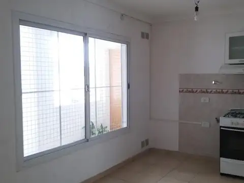 Marcos Paz al 800