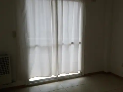 Casa 2 ambientes con 1 baño