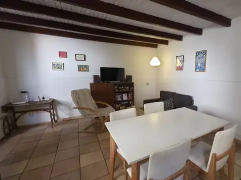 Depto Tipo Casa 4 ambientes con 3 baños