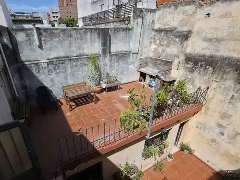 Casa de pasillo 3 dormitorios - Patio - Terraza - Pichincha