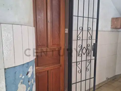 Los Olmos 2700, Piso 0