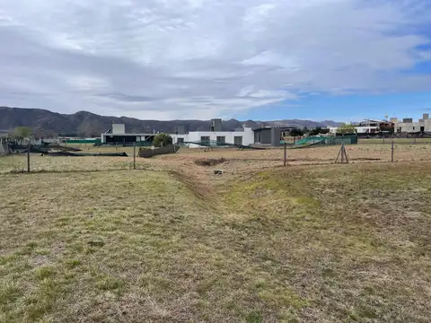 SE VENDE TERRENO COUNTRY NAUTICO PUERTO DEL AGUILA