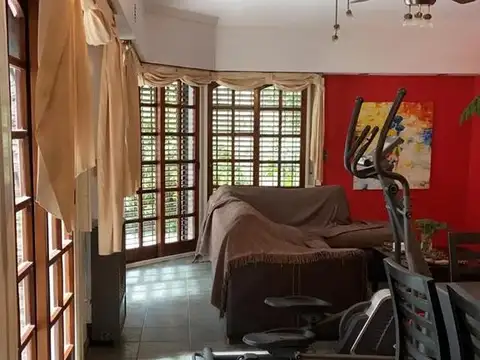 Casa en Venta en Liniers, USD 350.000