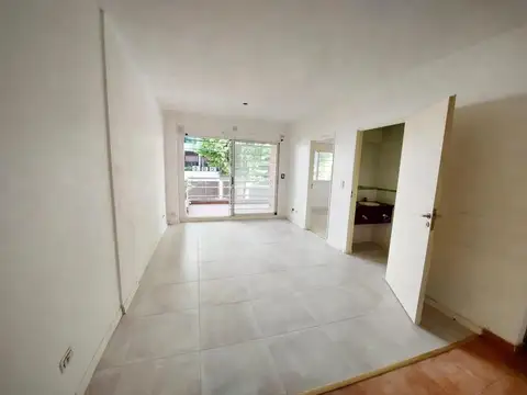 Acevedo 600, Piso 1