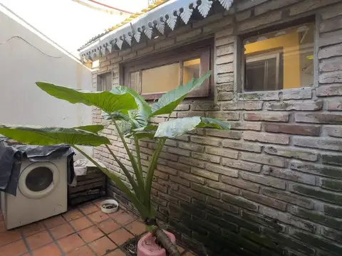 Depto Tipo Casa en Venta 40 años