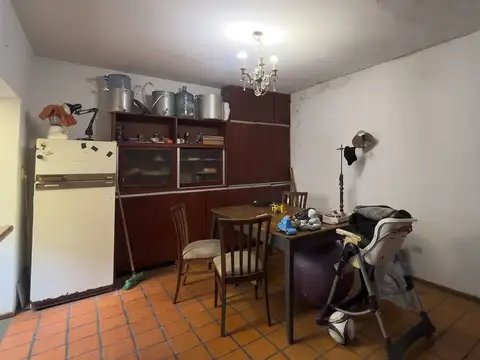 Depto Tipo Casa 6 ambientes con 1 baño