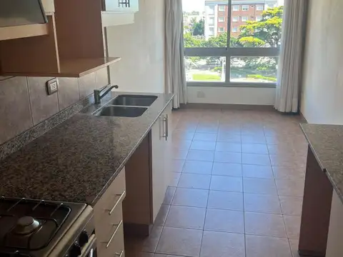 Departamento en Alquiler con 1 cocheras