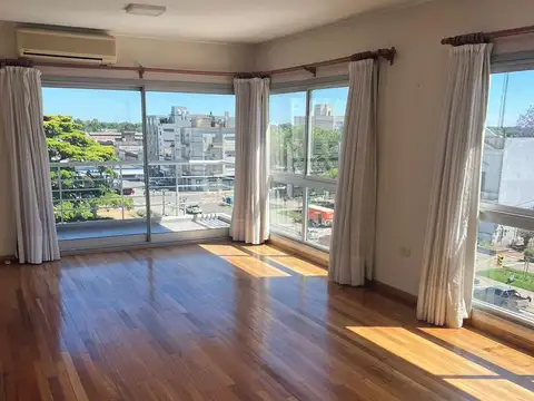 Departamento en pleno centro Azuleño