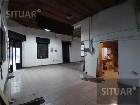TERRENO Lote Casa Esquina con Local y 10 Habitaciones Oficinas Barracas APTO CRÉDITO