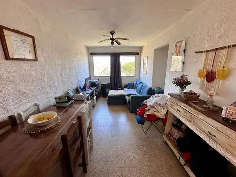 Departamento 6 ambientes con 1 baño