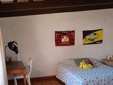 Casa en Alquiler Temporal con 2 cocheras