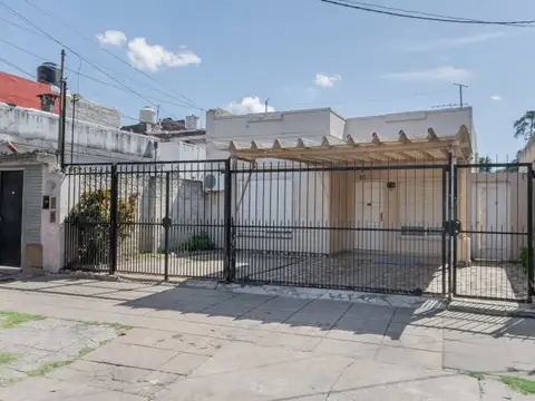 Depto Tipo Casa en Venta 62 años