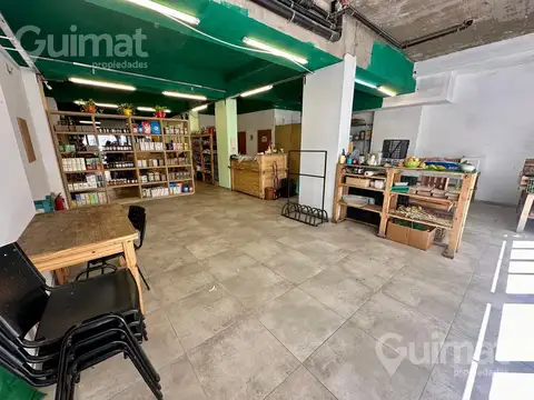 Local en Venta en Flores Norte, USD 210.000